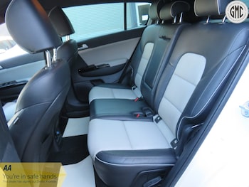 Used Kia Sportage 2017 for sale - 78858215: Photo
