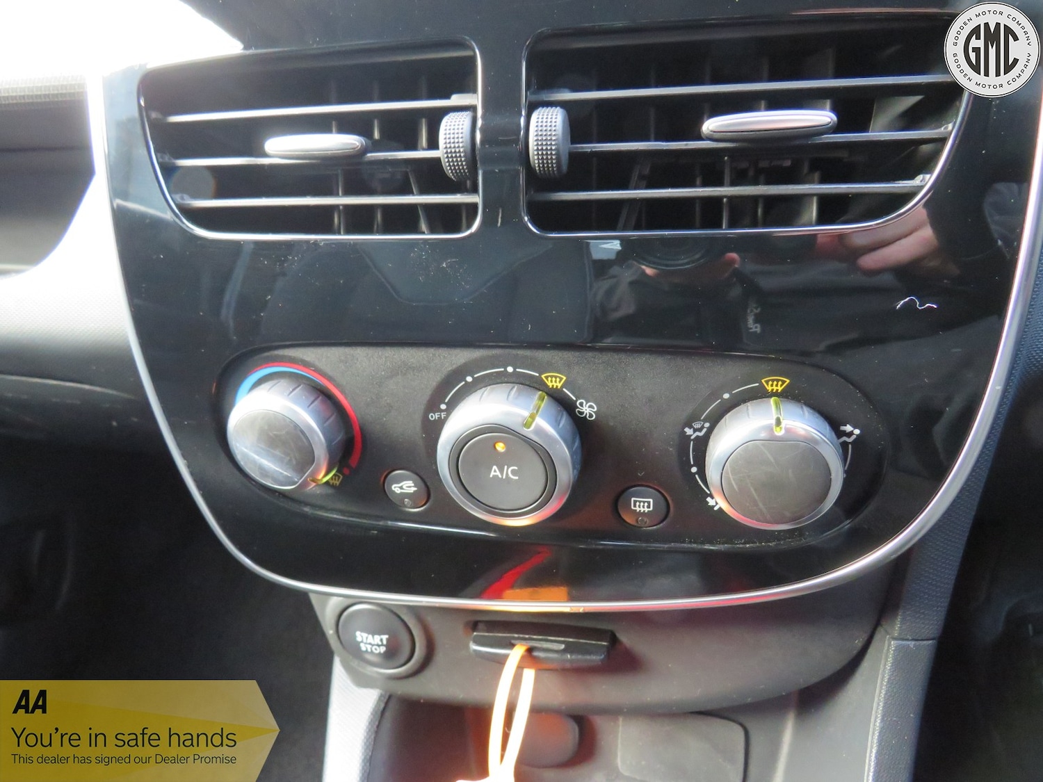 Used Renault Clio 2015 for sale - 77385360: Photo 17