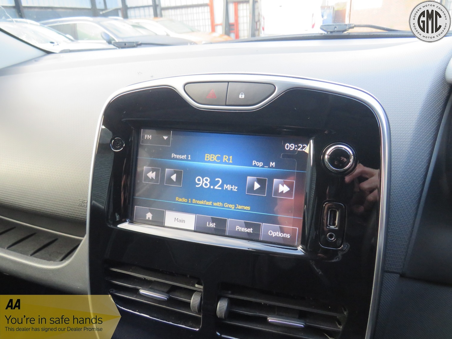 Used Renault Clio 2015 for sale - 77385360: Photo 19