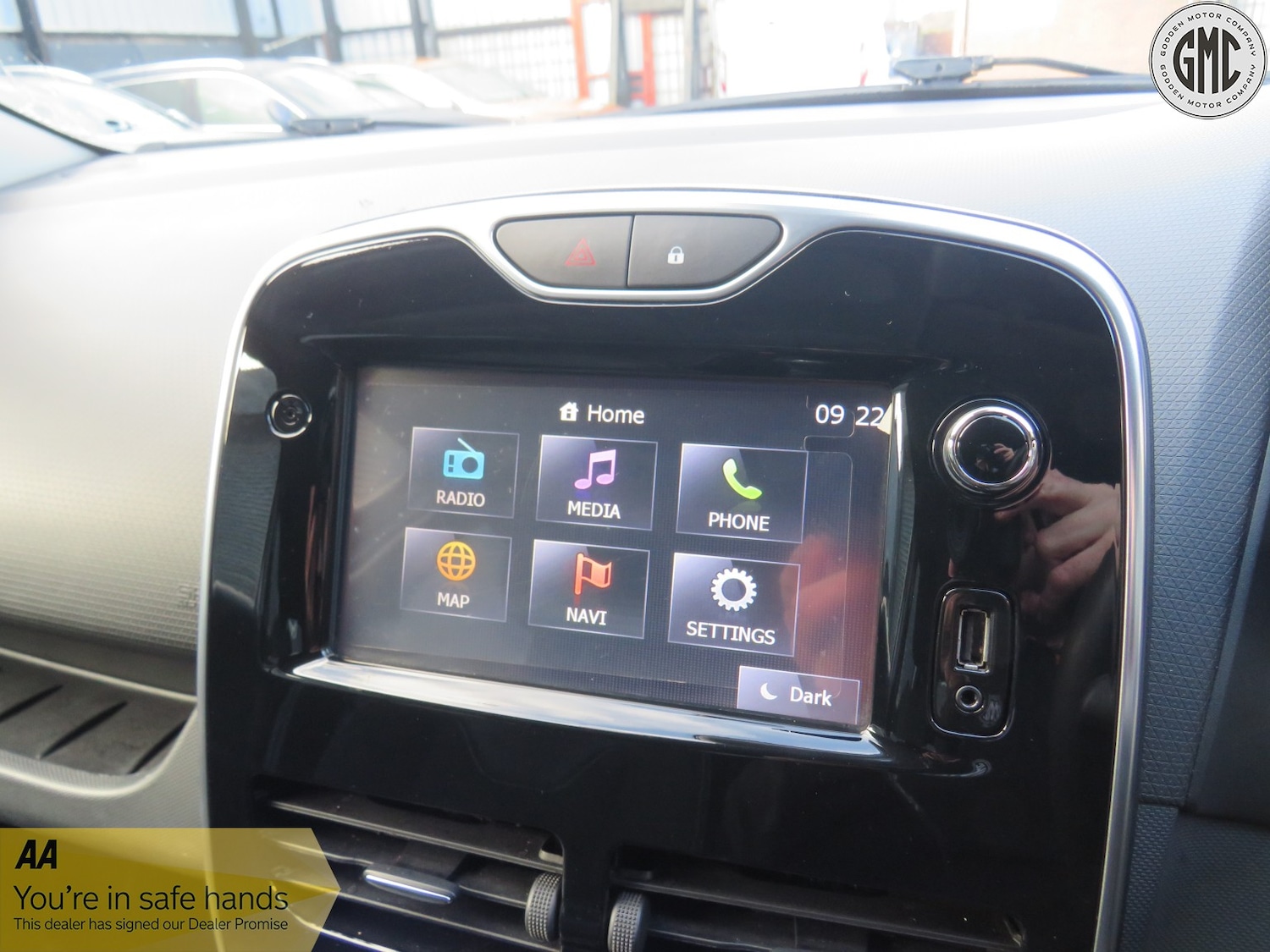 Used Renault Clio 2015 for sale - 77385360: Photo 20