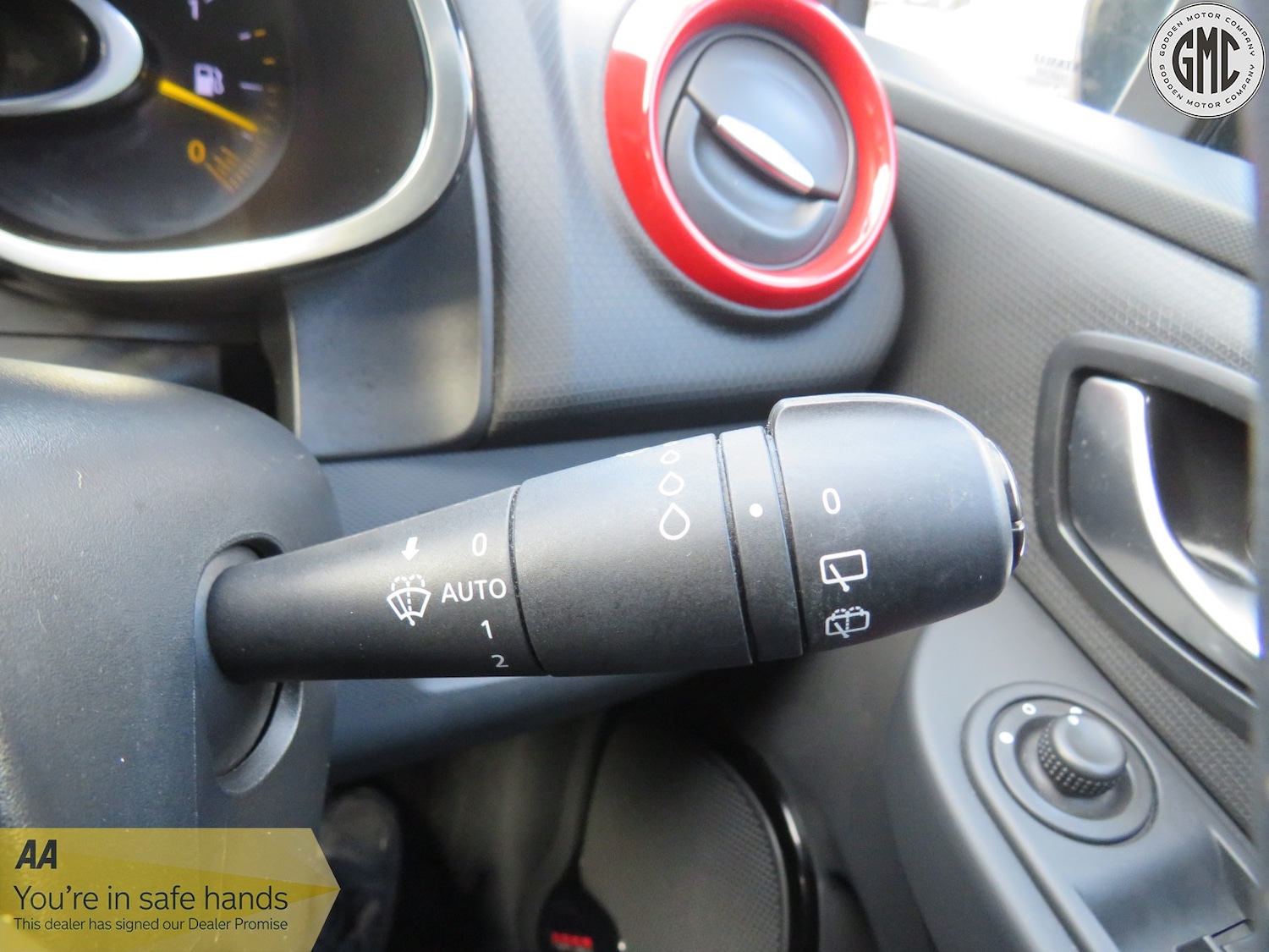 Used Renault Clio 2015 for sale - 77385360: Photo 26