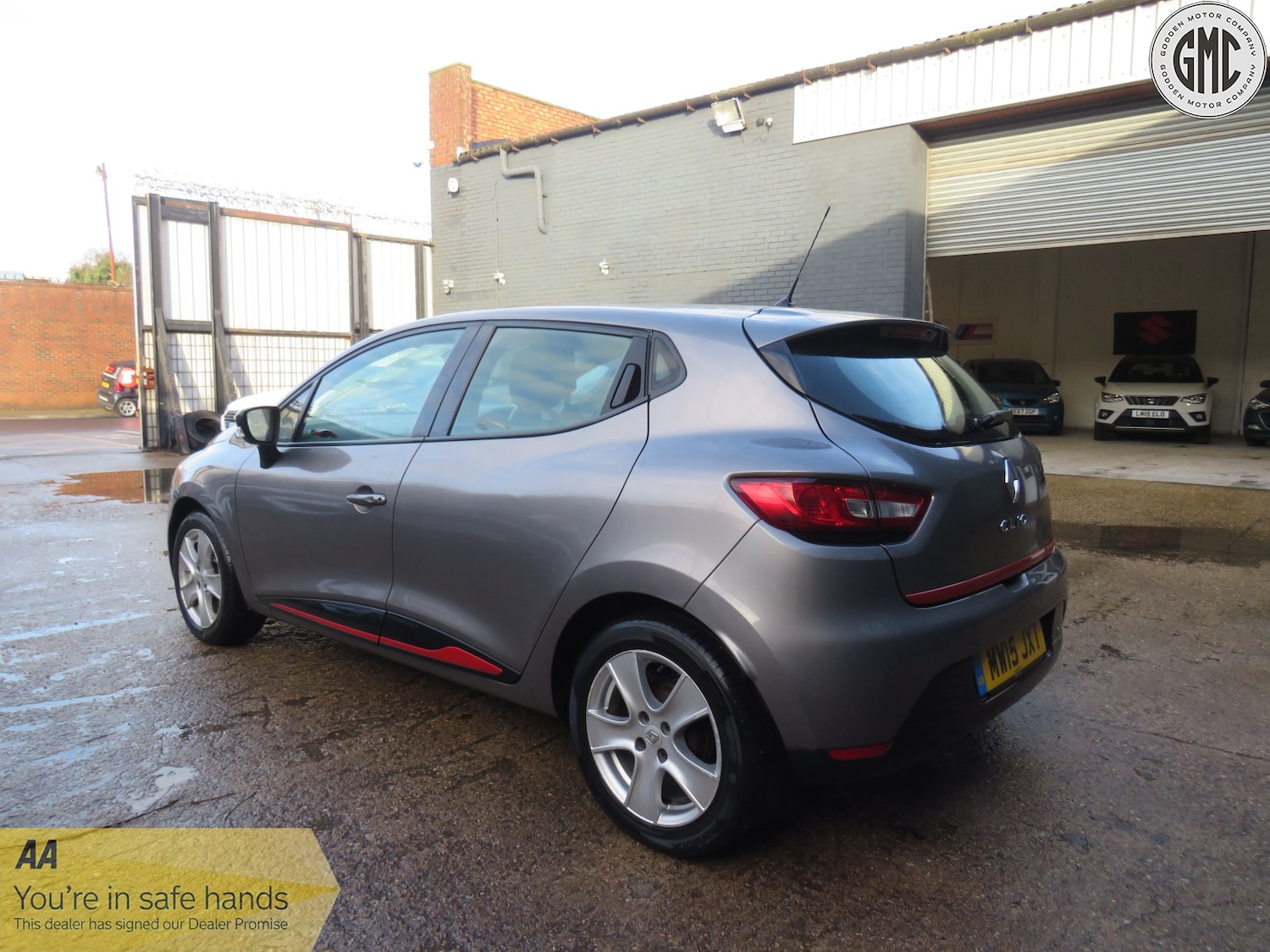 Used Renault Clio 2015 for sale - 77385360: Photo 4