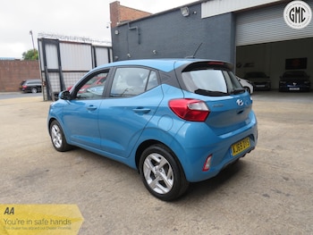 Used Hyundai i10 2020 for sale - 79429722: Photo