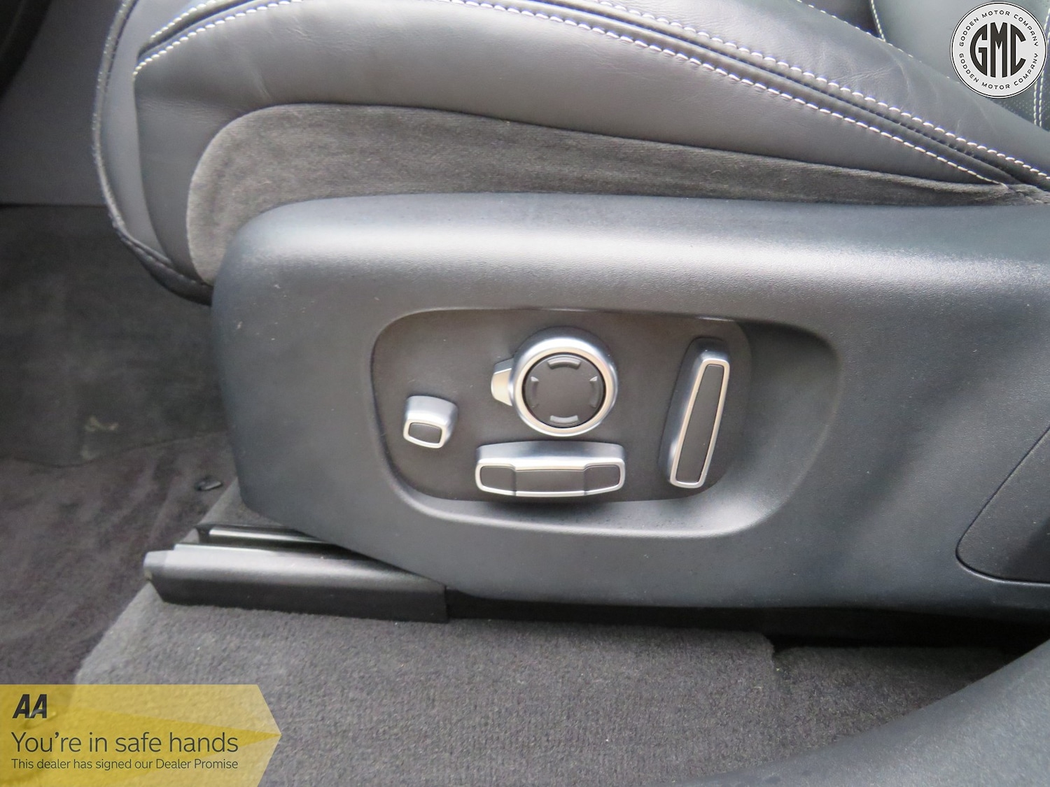 Used Land Rover Range Rover Velar 2018 for sale - 77073158: Photo 12