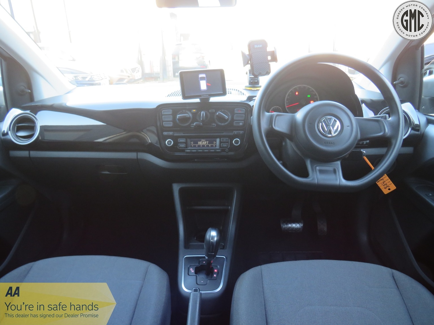 Used Volkswagen up! 2014 for sale - 78149676: Photo 2