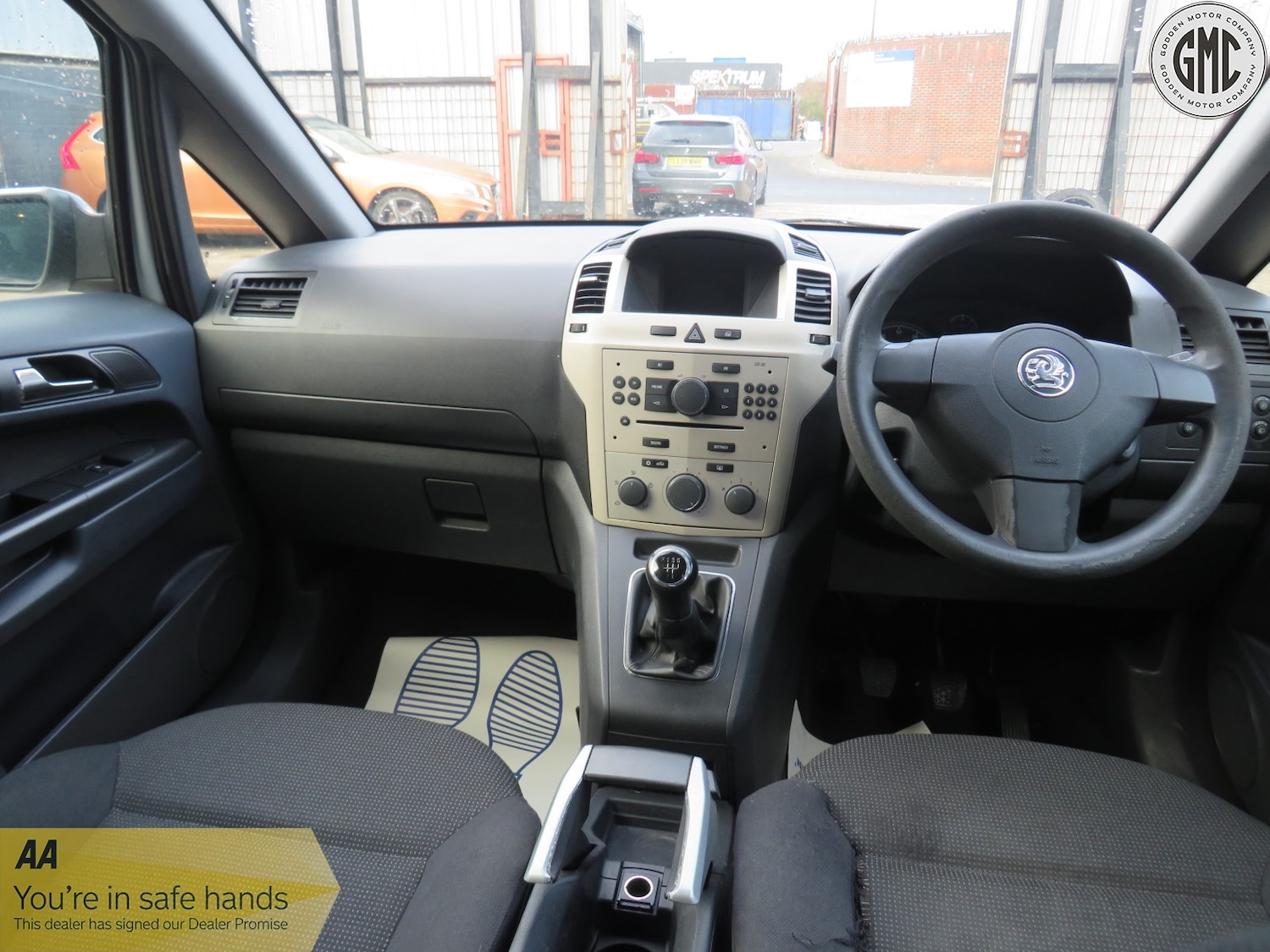 Used Vauxhall Zafira 2009 for sale - 77113100: Photo 2