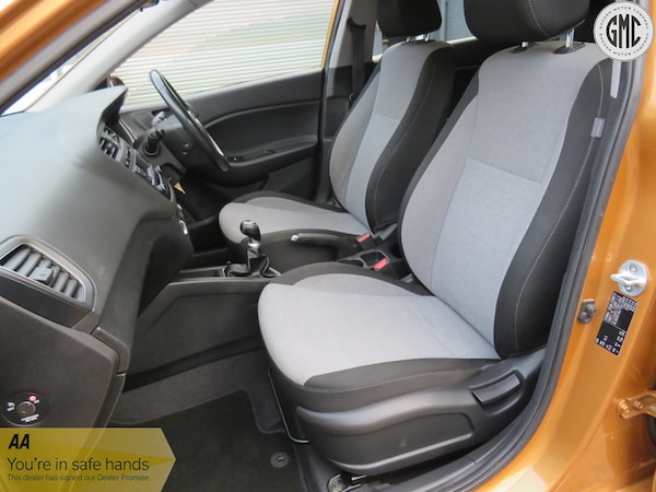 Used Hyundai i20 2015 for sale - 76225305: Photo 11