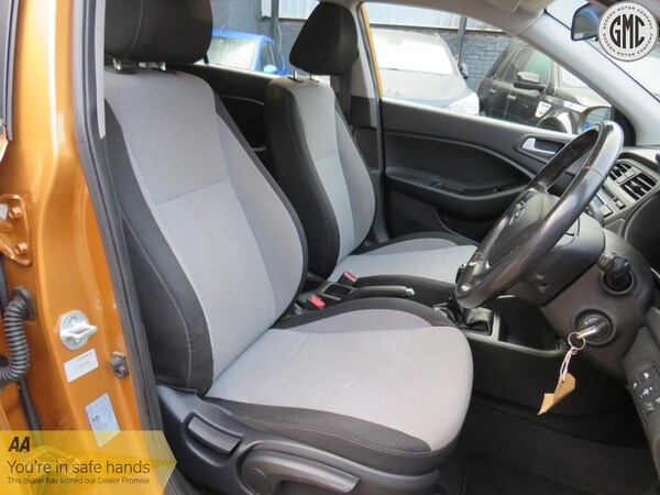 Used Hyundai i20 2015 for sale - 76225305: Photo 14