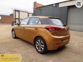 Used Hyundai i20 2015 for sale - 76225305: Photo 4