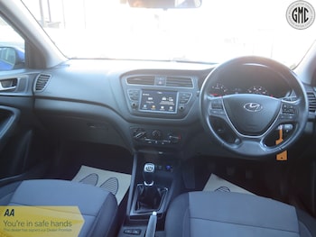 Used Hyundai i20 2018 for sale - 78373553: Photo
