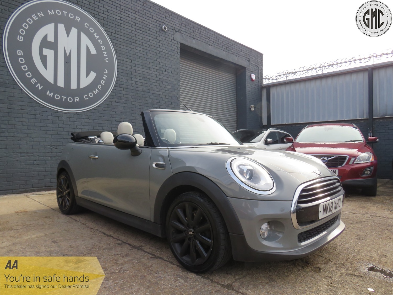 Used MINI Convertible 2018 for sale - 76471156: Photo 1