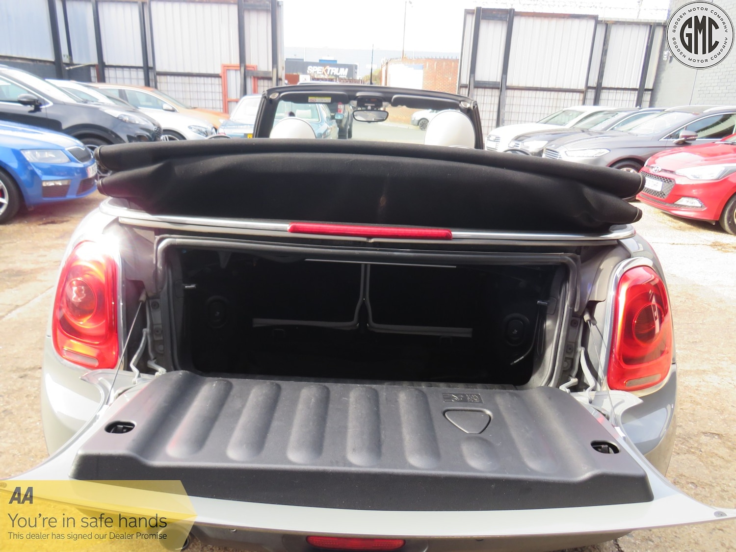 Used MINI Convertible 2018 for sale - 76471156: Photo 13