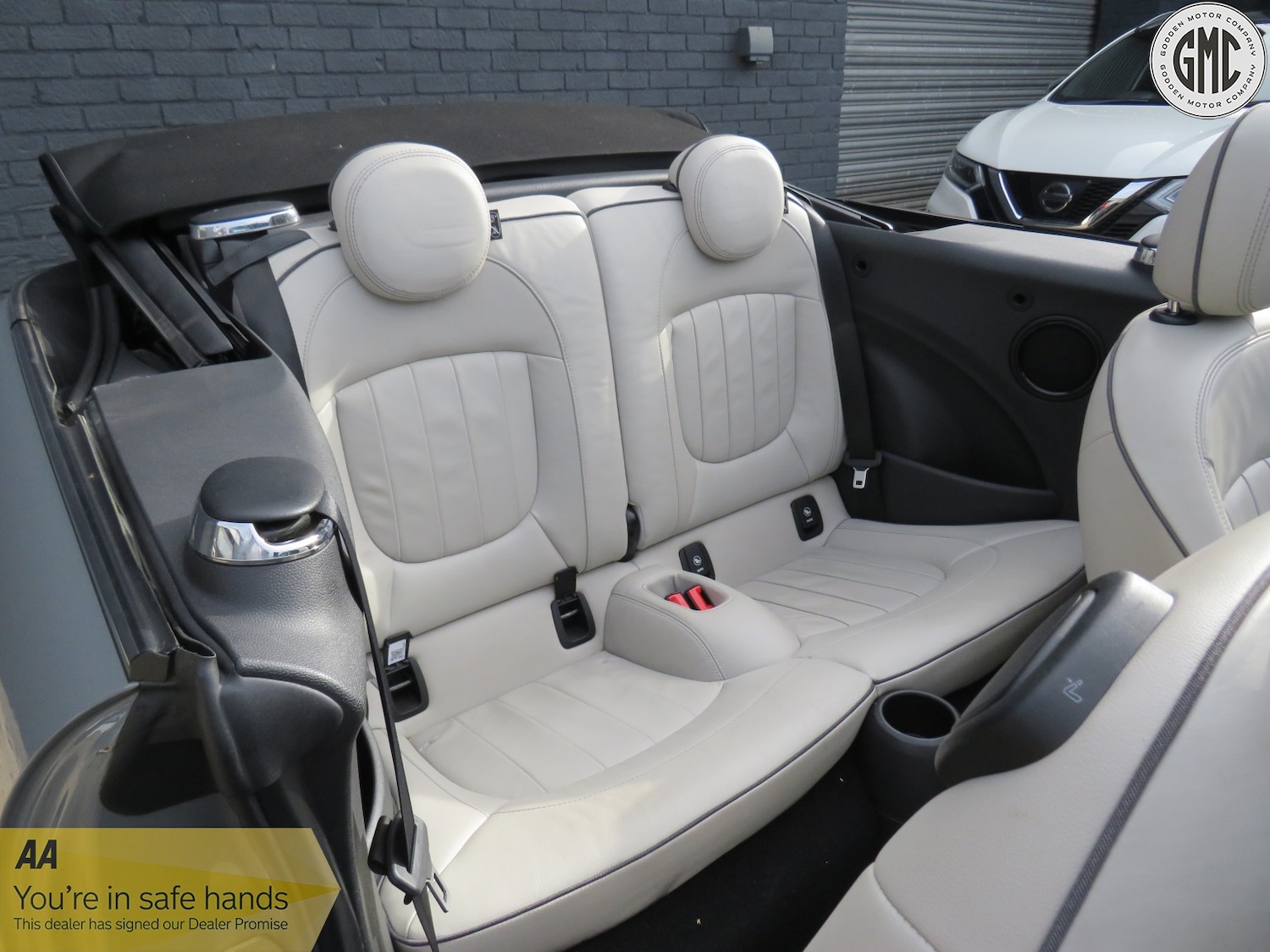 Used MINI Convertible 2018 for sale - 76471156: Photo 14