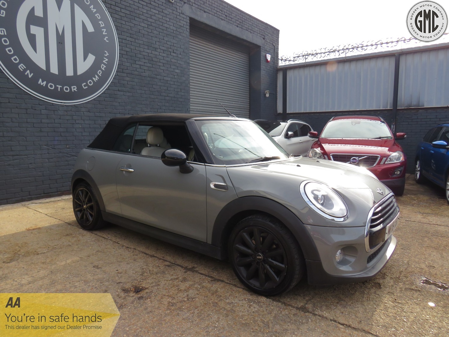 Used MINI Convertible 2018 for sale - 76471156: Photo 15