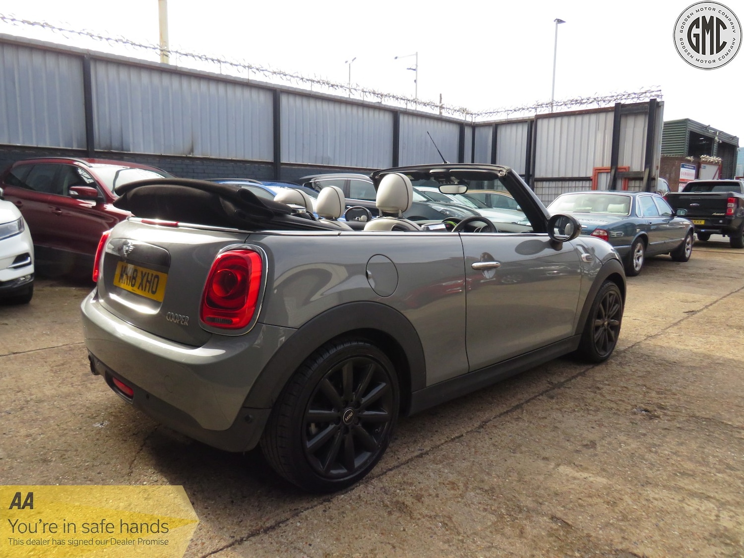 Used MINI Convertible 2018 for sale - 76471156: Photo 8