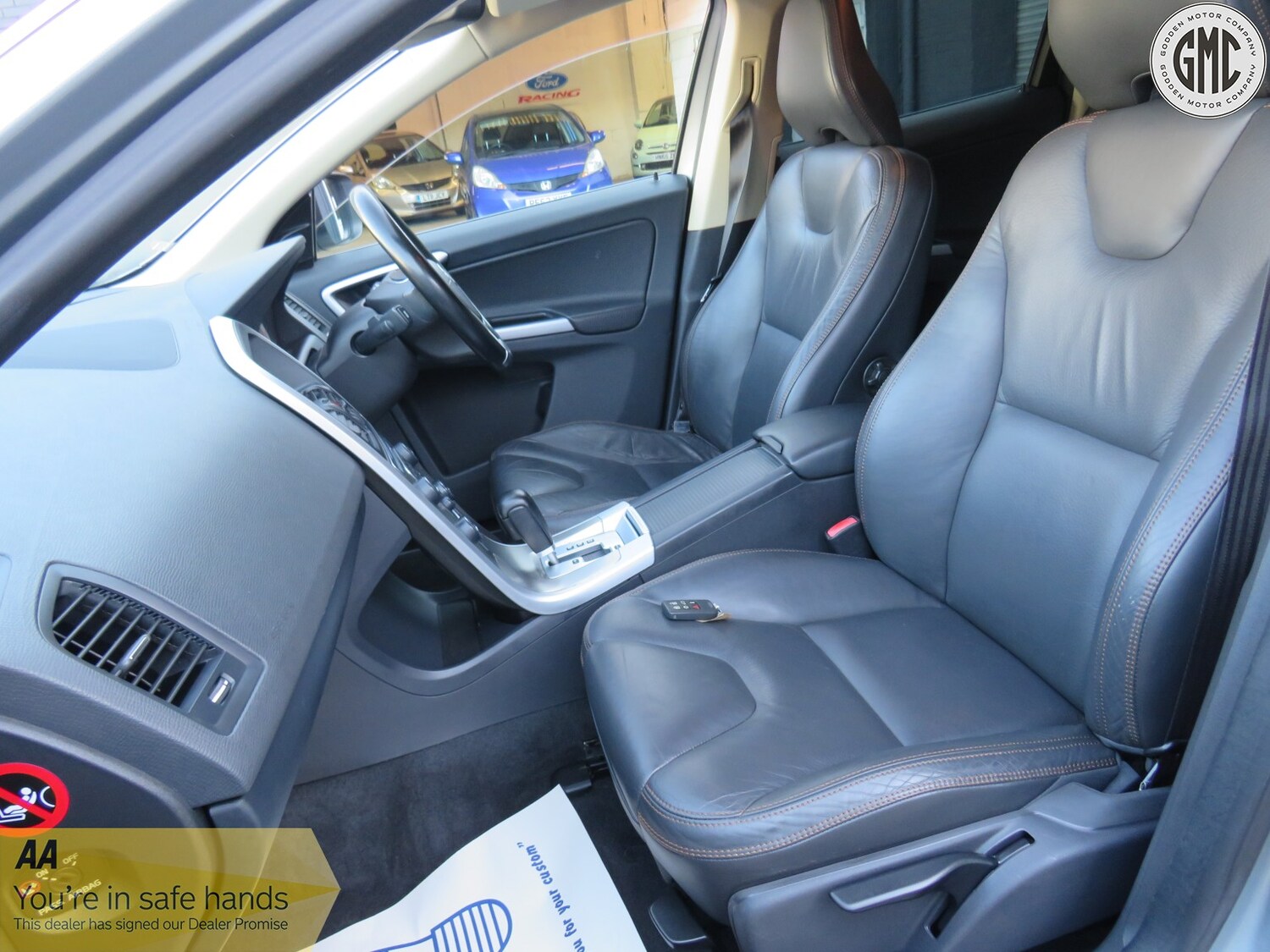 Used Volvo XC60 2011 for sale - 78176072: Photo 11