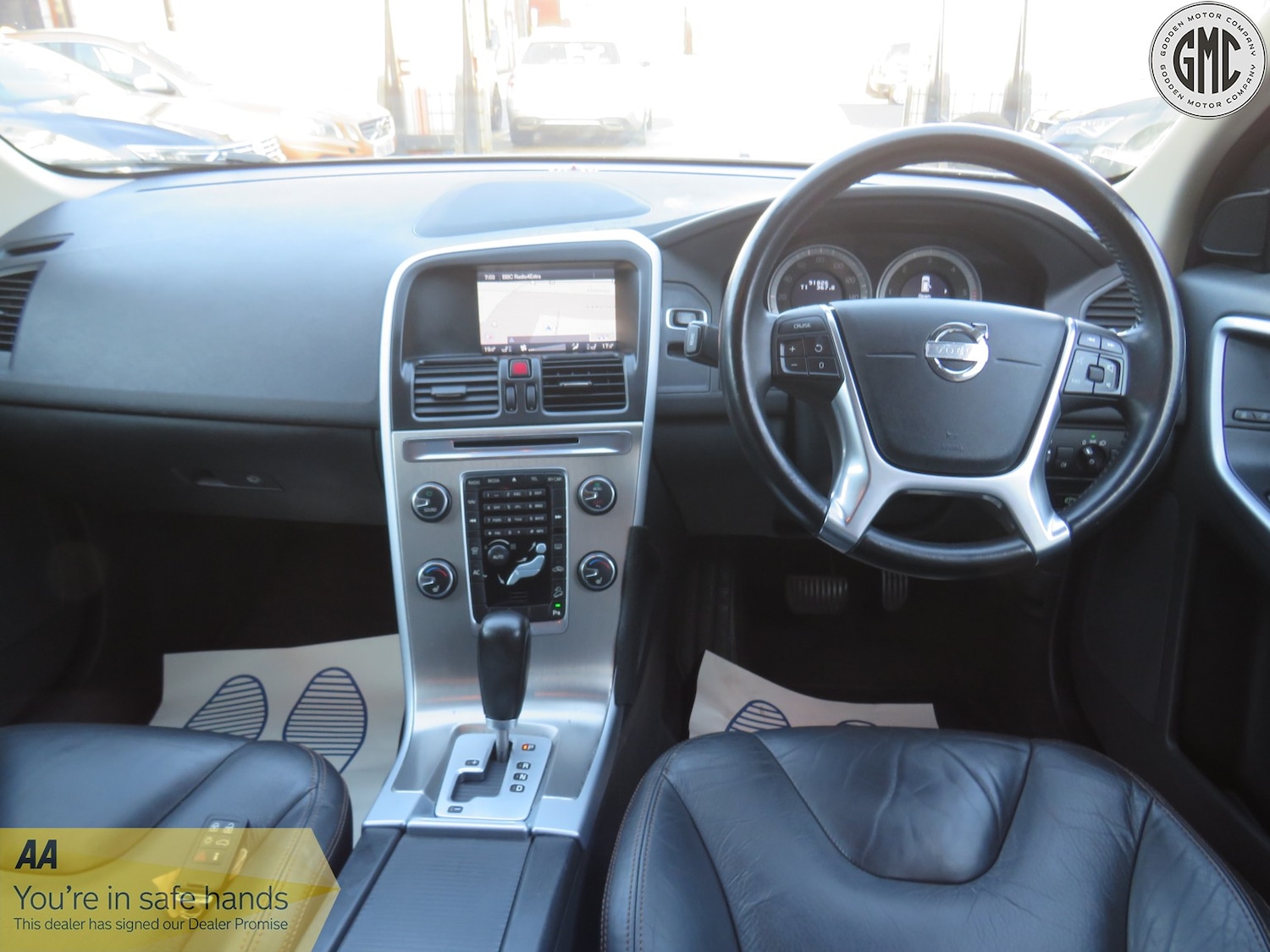 Used Volvo XC60 2011 for sale - 78176072: Photo 2