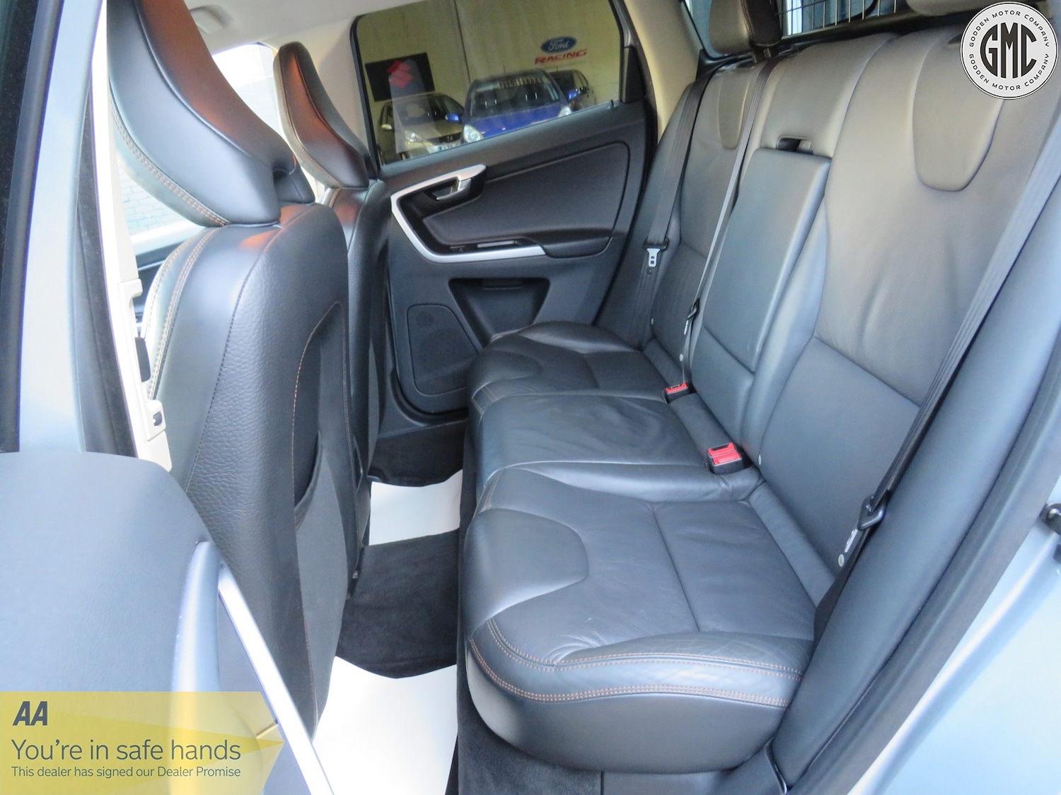 Used Volvo XC60 2011 for sale - 78176072: Photo 3