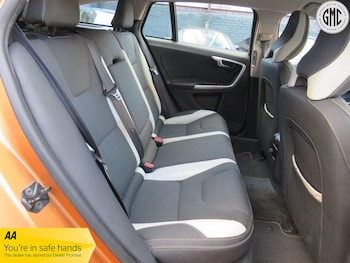 Used Volvo V60 2011 for sale - 76045677: Photo