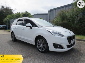 Peugeot - 5008