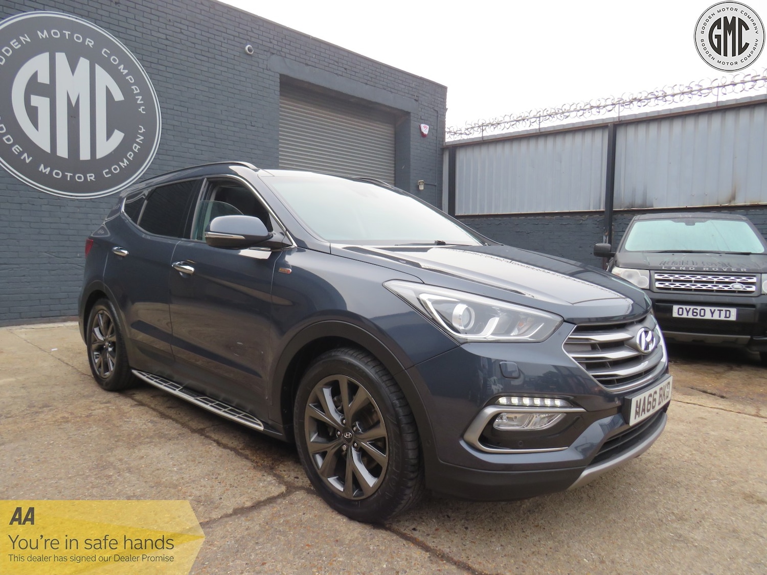 Used Hyundai Santa Fe 2016 for sale - 76142473: Photo 1
