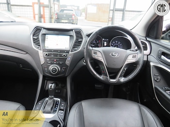 Used Hyundai Santa Fe 2016 for sale - 76142473: Photo 2