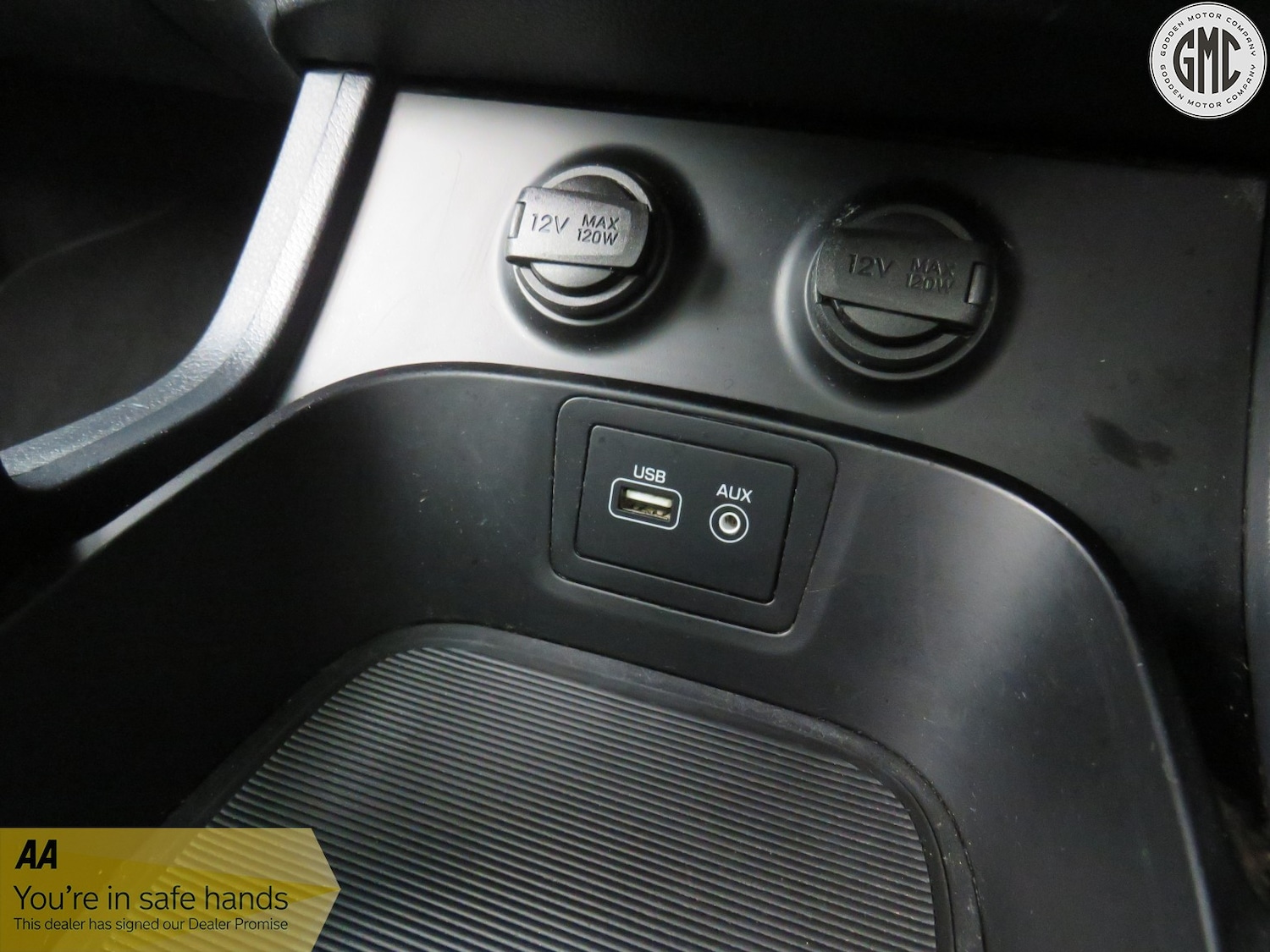 Used Hyundai Santa Fe 2016 for sale - 76142473: Photo 30