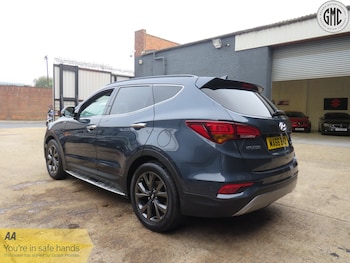 Used Hyundai Santa Fe 2016 for sale - 76142473: Photo 4