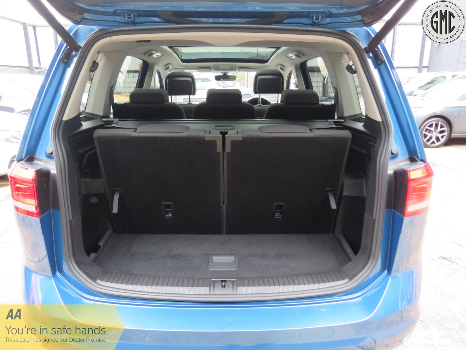 Used Volkswagen Touran 2017 for sale - 76931453: Photo 14