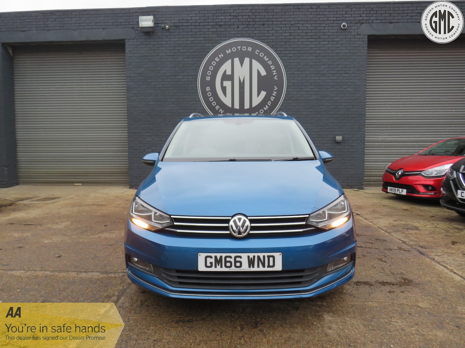 Used Volkswagen Touran 2017 for sale - 76931453: Photo 5