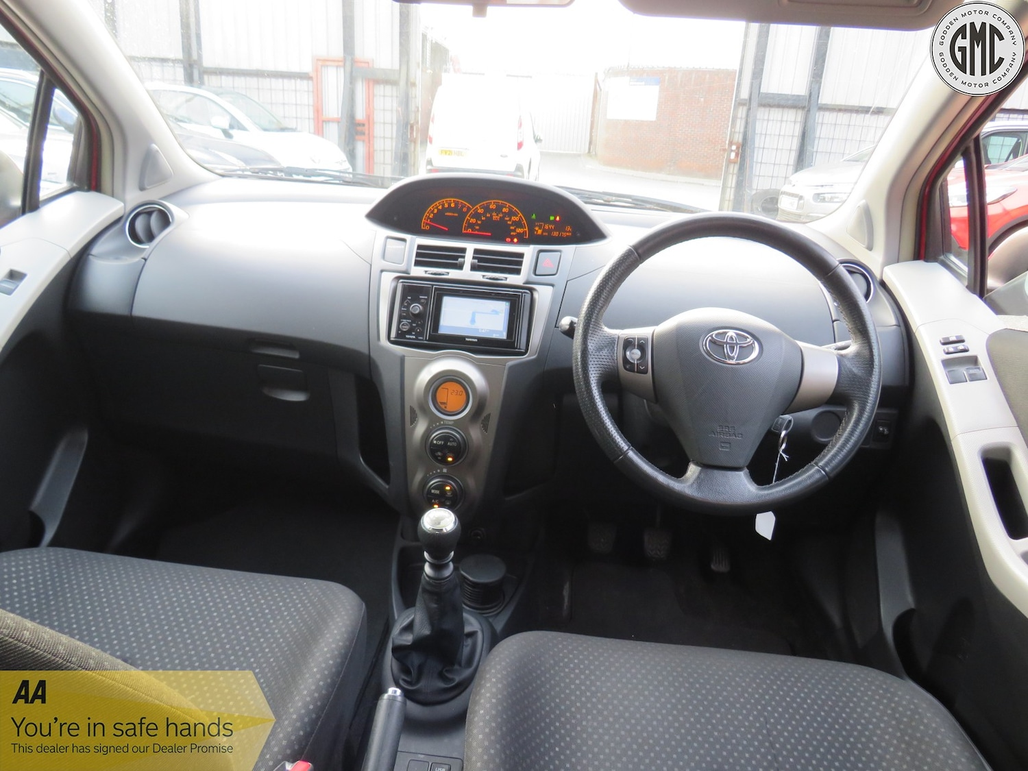 Used Toyota Yaris 2011 for sale - 77774762: Photo 15