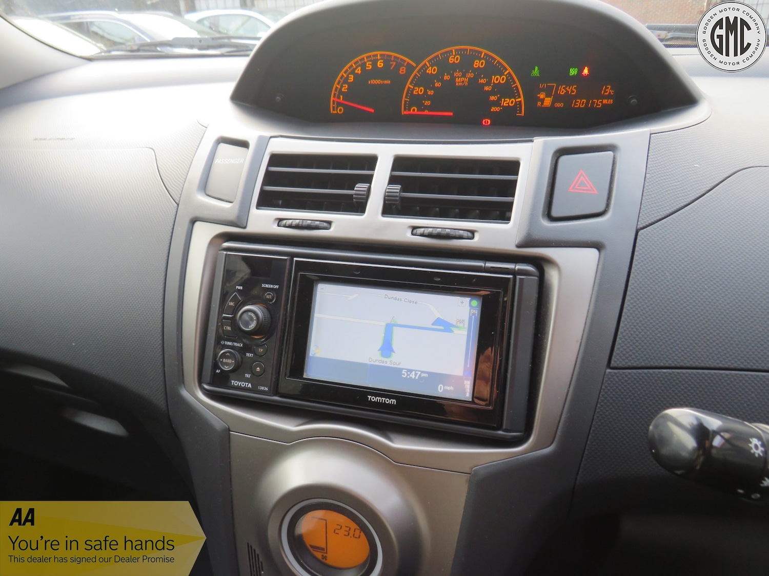 Used Toyota Yaris 2011 for sale - 77774762: Photo 16