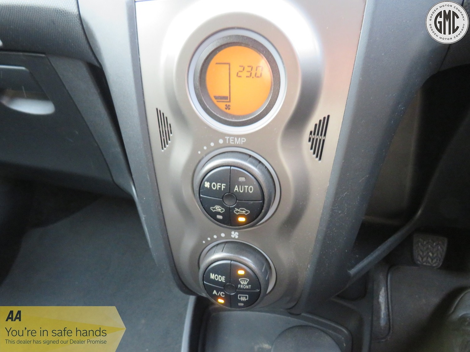 Used Toyota Yaris 2011 for sale - 77774762: Photo 17