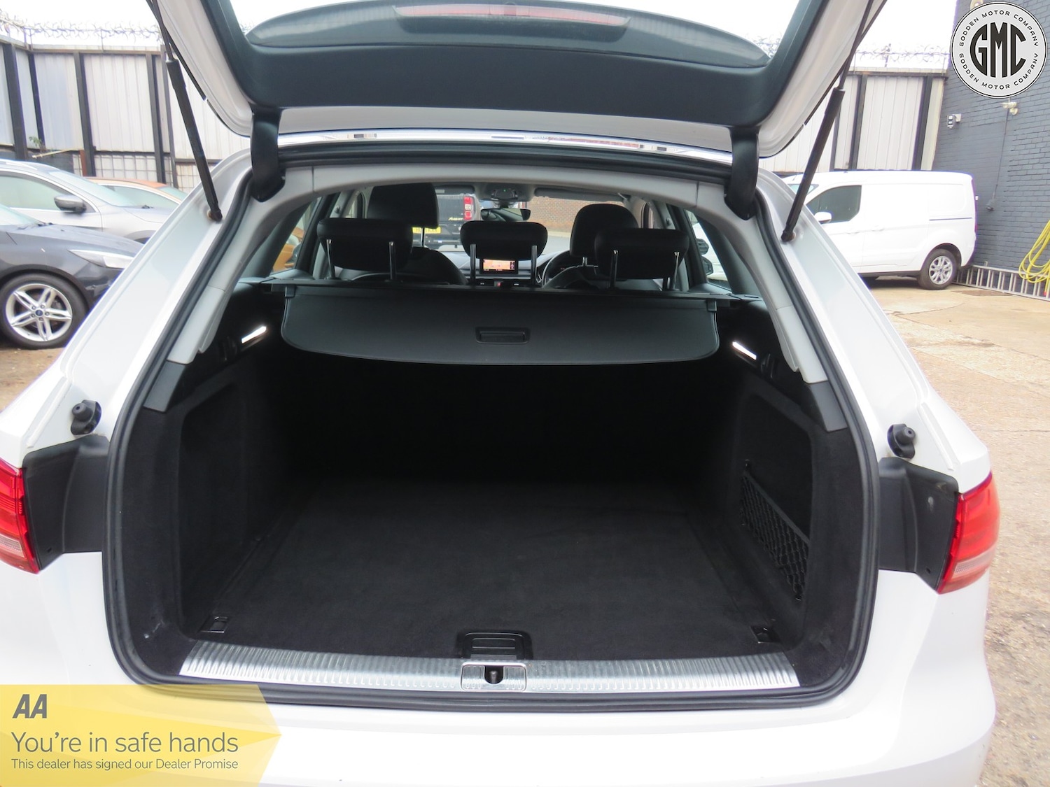 Used Audi A4 Avant 2017 for sale - 76142506: Photo 12