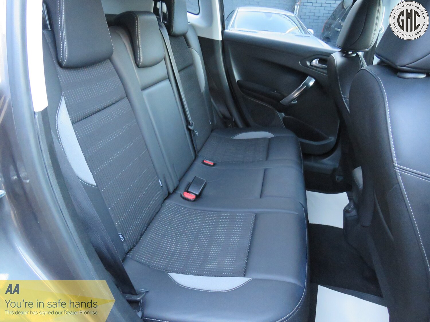 Used Peugeot 2008 2016 for sale - 76369238: Photo 13