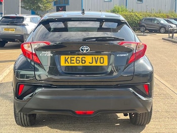 Used Toyota C-HR 2017 for sale - 75367217: Photo