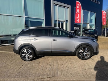 Used Peugeot 3008 2022 for sale - 76494680: Photo