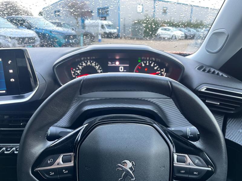 Used Peugeot 2008 2022 for sale - 76508241: Photo 13