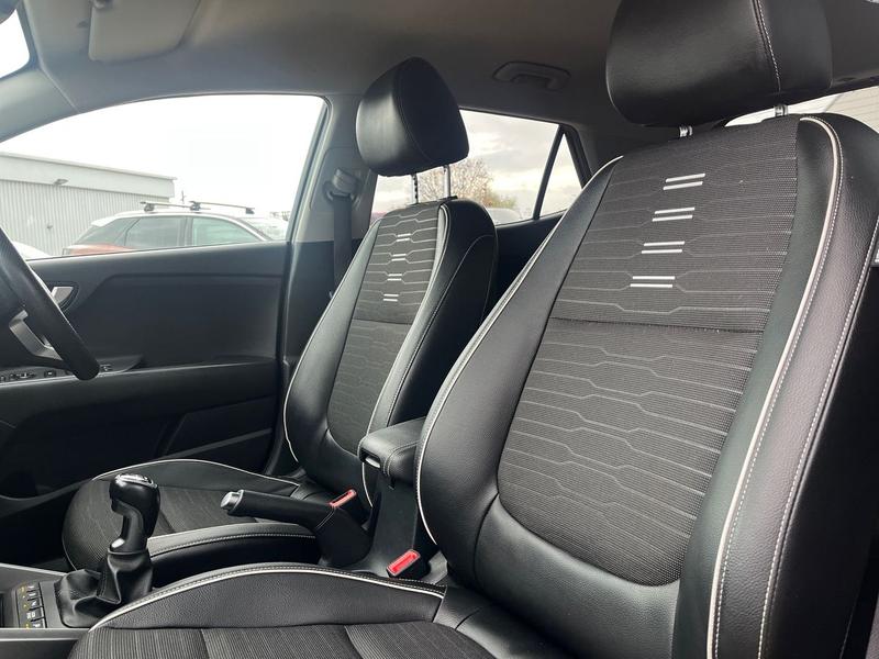 Used Kia Stonic 2021 for sale - 76718968: Photo 16