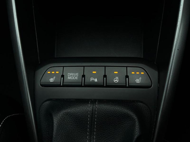 Used Kia Stonic 2021 for sale - 76718968: Photo 25