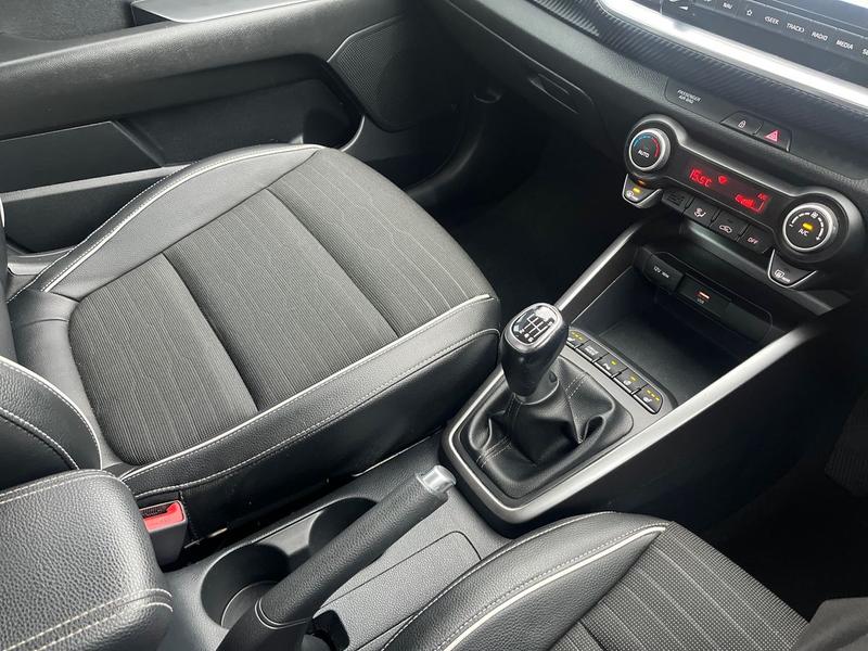 Used Kia Stonic 2021 for sale - 76718968: Photo 26