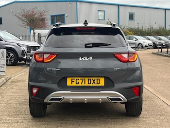 Used Kia Stonic 2021 for sale - 76718968: Photo