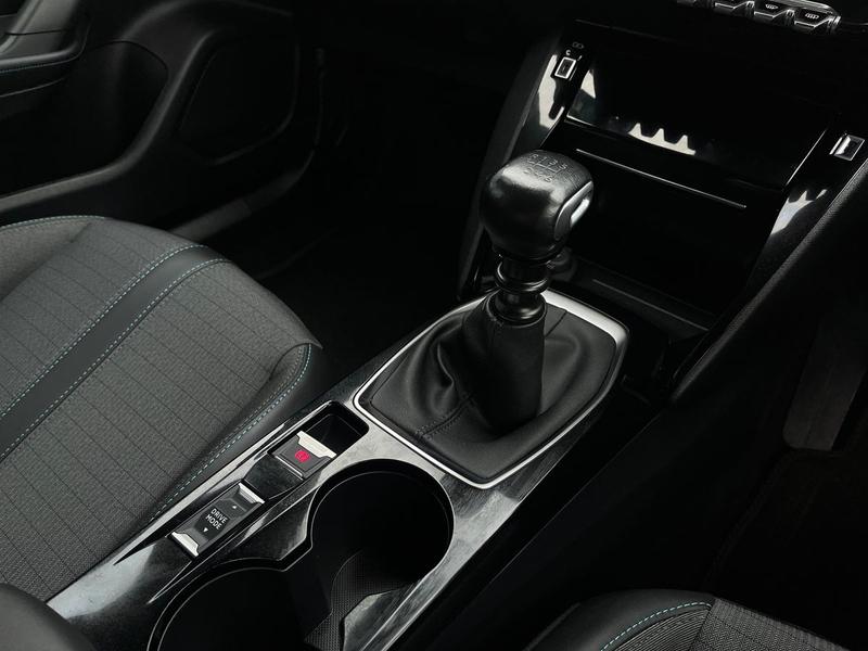 Used Peugeot 2008 2023 for sale - 75849179: Photo 24