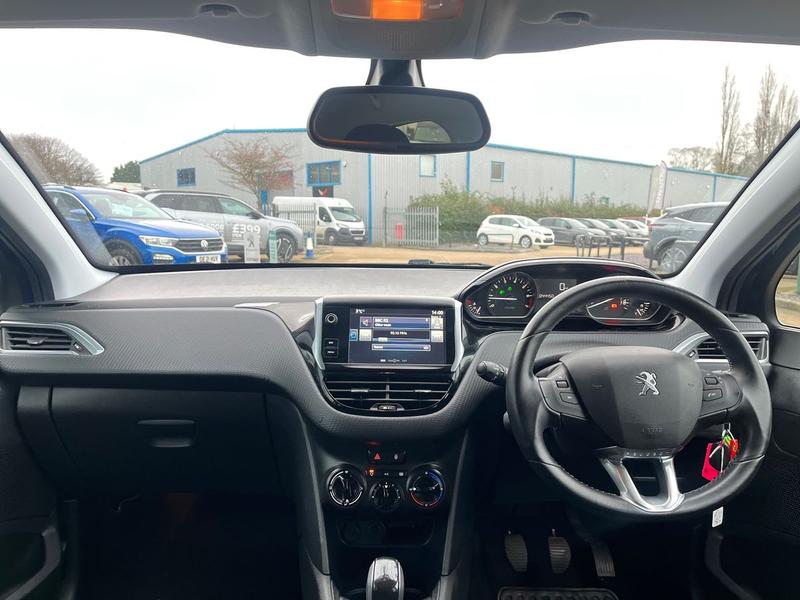 Used Peugeot 208 2016 for sale - 76703211: Photo 11