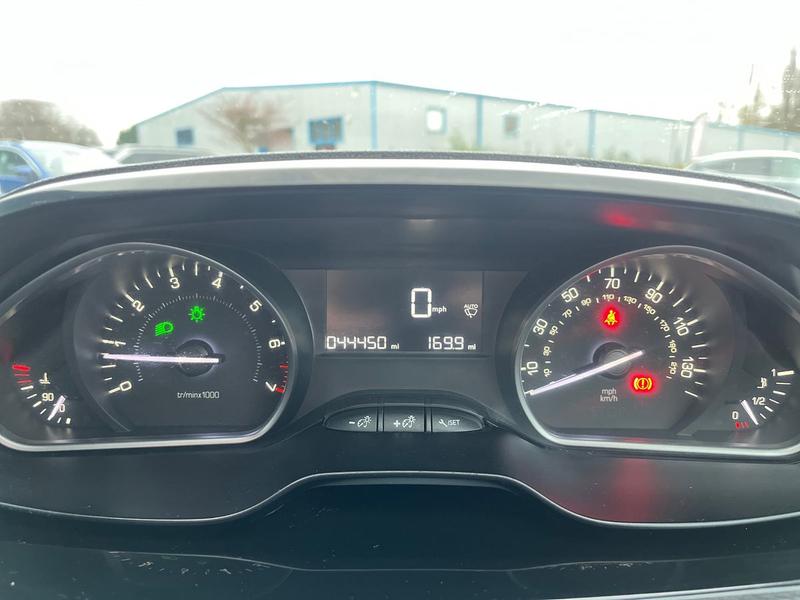 Used Peugeot 208 2016 for sale - 76703211: Photo 14