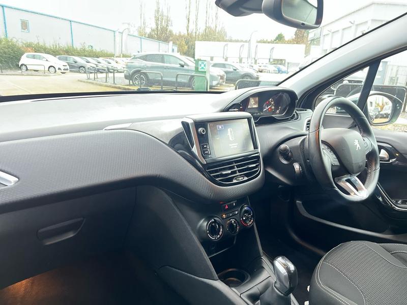 Used Peugeot 208 2016 for sale - 76703211: Photo 15