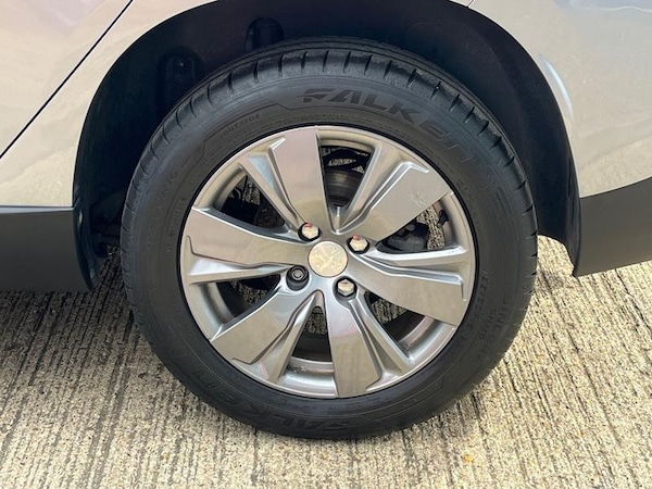 Used Peugeot 2008 2018 for sale - 75969410: Photo 9