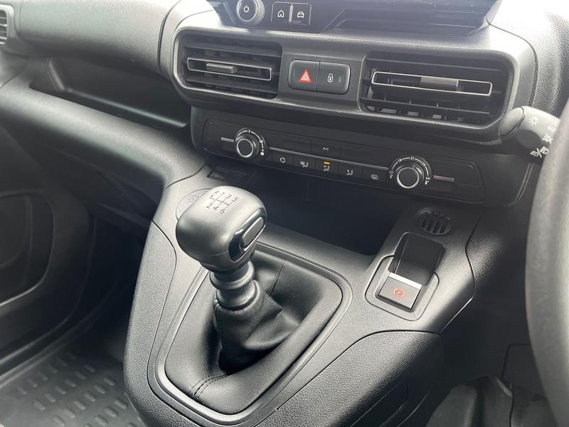 Used Peugeot Partner 2025 for sale - 76302691: Photo 24