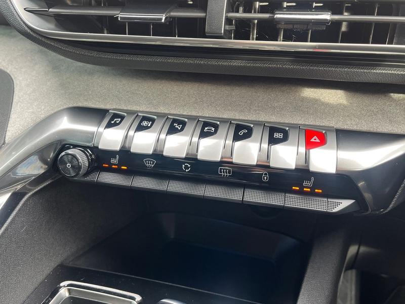 Used Peugeot 3008 2021 for sale - 76500701: Photo 24