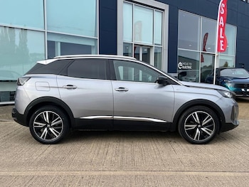 Used Peugeot 3008 2021 for sale - 76500701: Photo